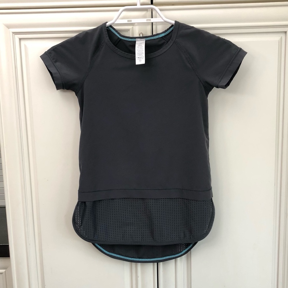 Ivivva by Lululemon girl’s lightweight t-shirt 🍋